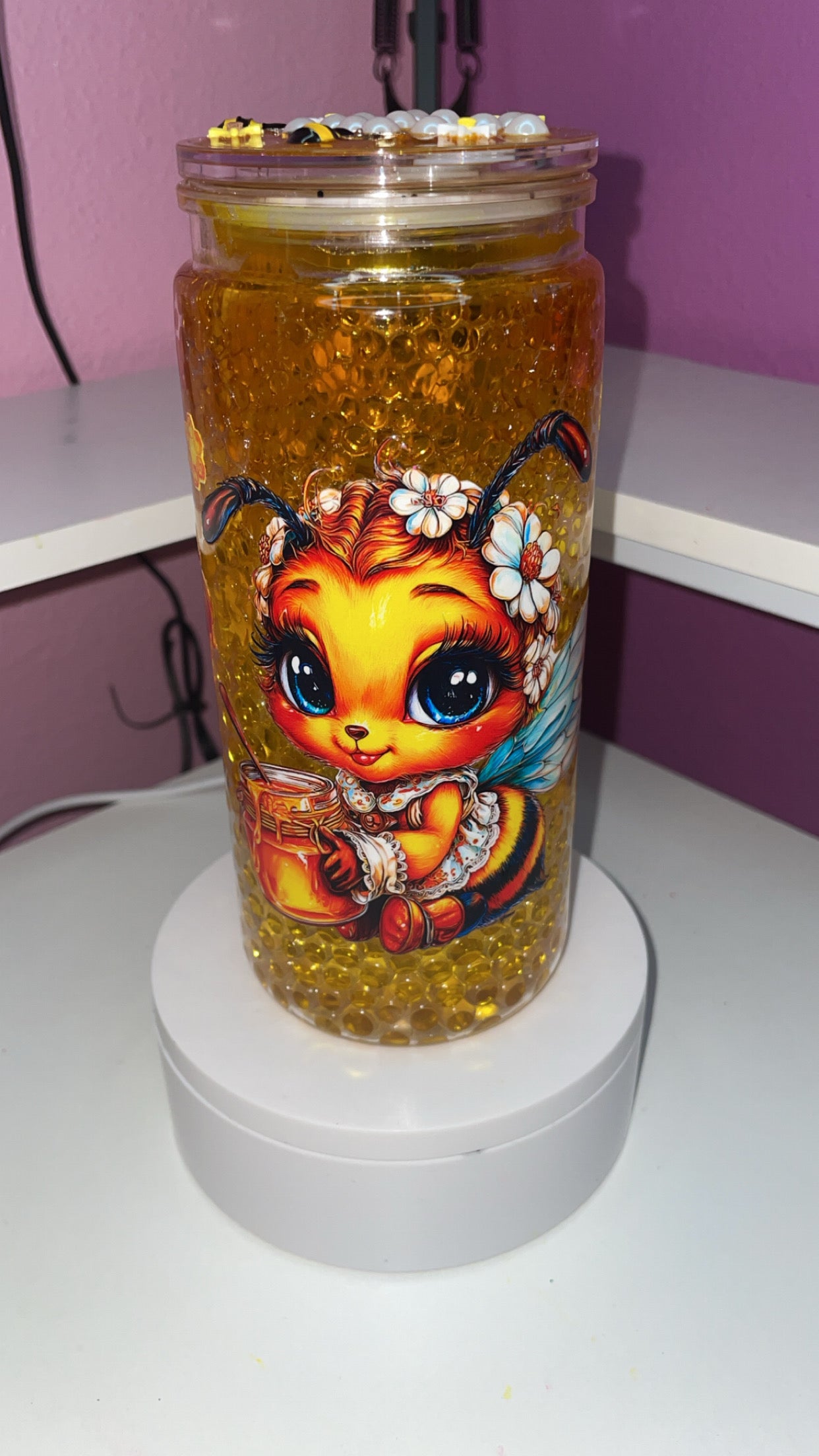 20oz honeycomb bee premade Tumblr with luxury lid